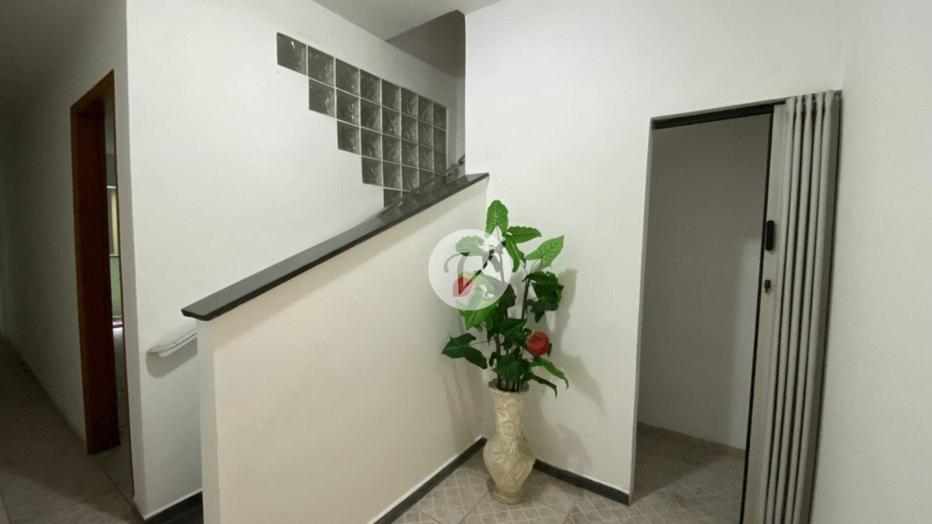 Prédio para aluguel no Centro: 