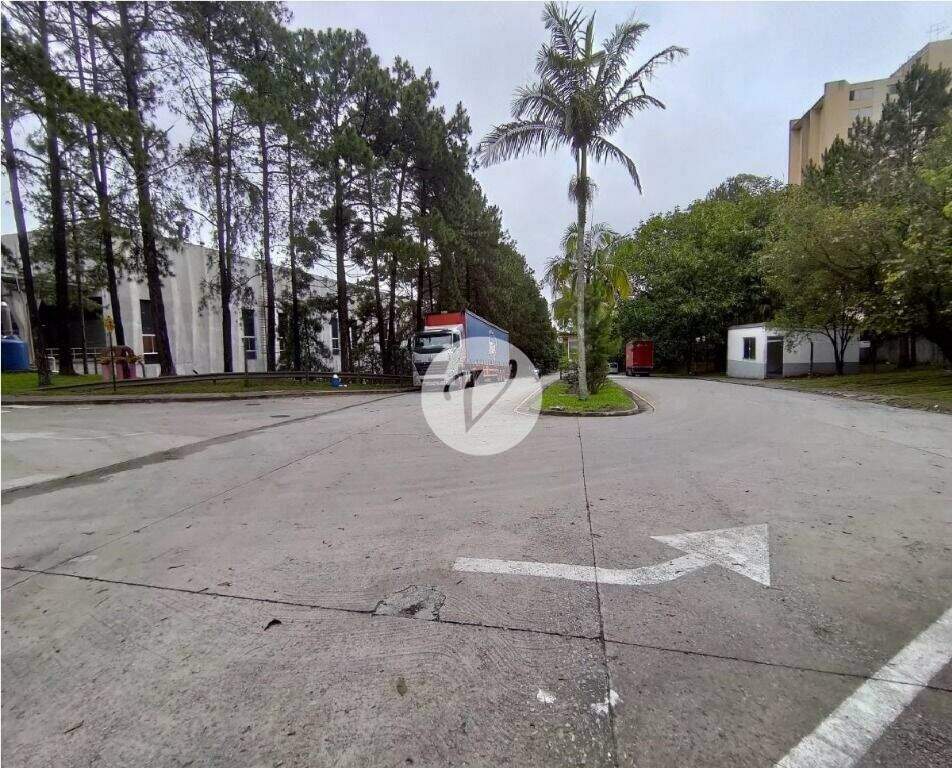 Galpão para aluguel no Parque Botujuru: 