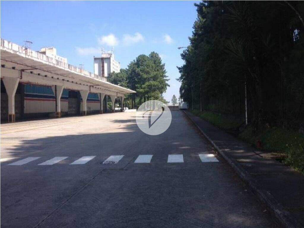 Galpão para aluguel no Parque Botujuru: 