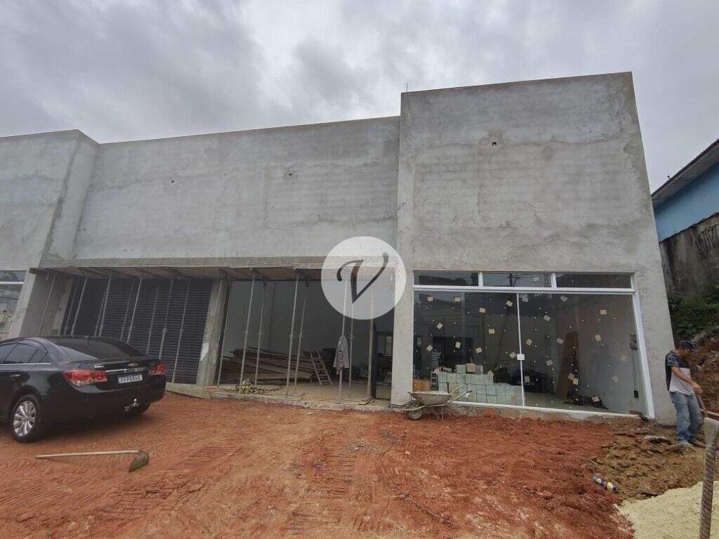 Salão para aluguel no Vila Scarpelli: 