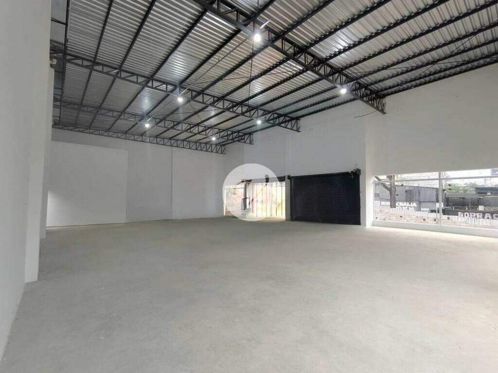 Salão para aluguel no Vila Scarpelli: 