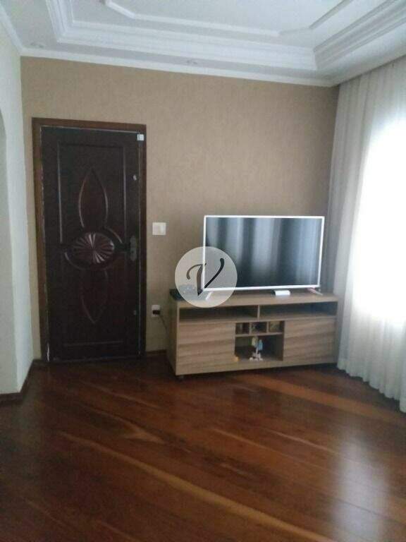 Sobrado para aluguel no Jardim do Estádio: 