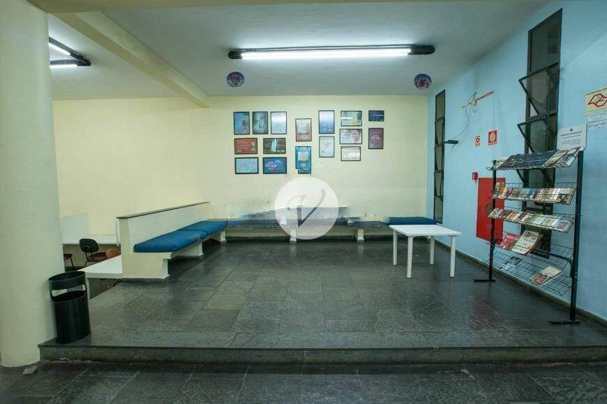 Prédio para aluguel no Centro: 