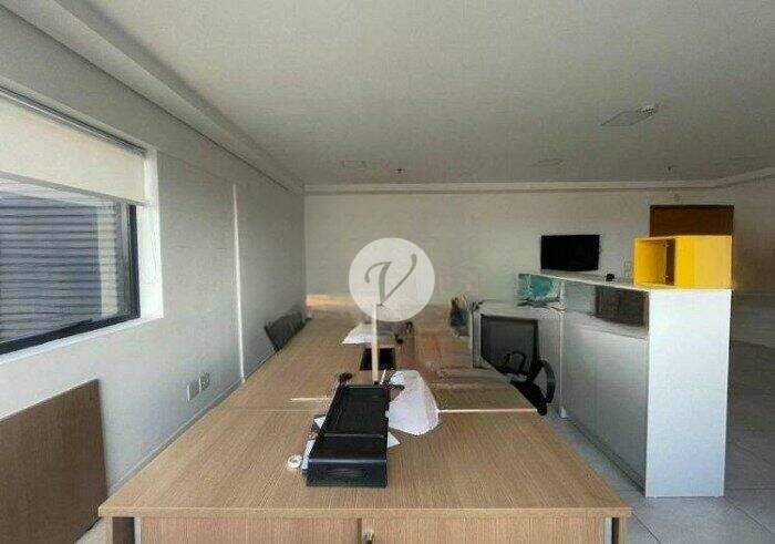 Sala para aluguel no Centro: 