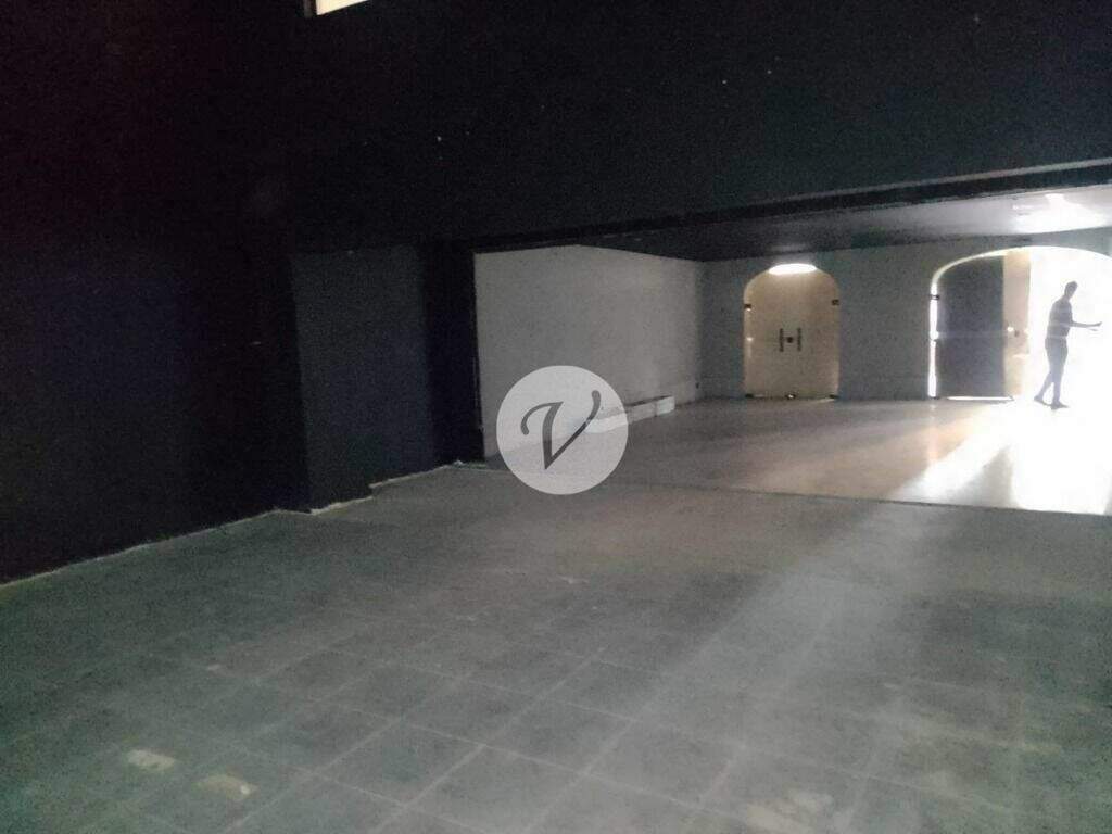 Prédio para aluguel no Centro: 