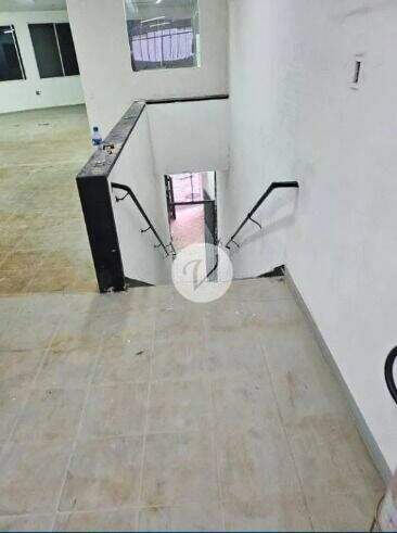 Sala para aluguel no Centro: 