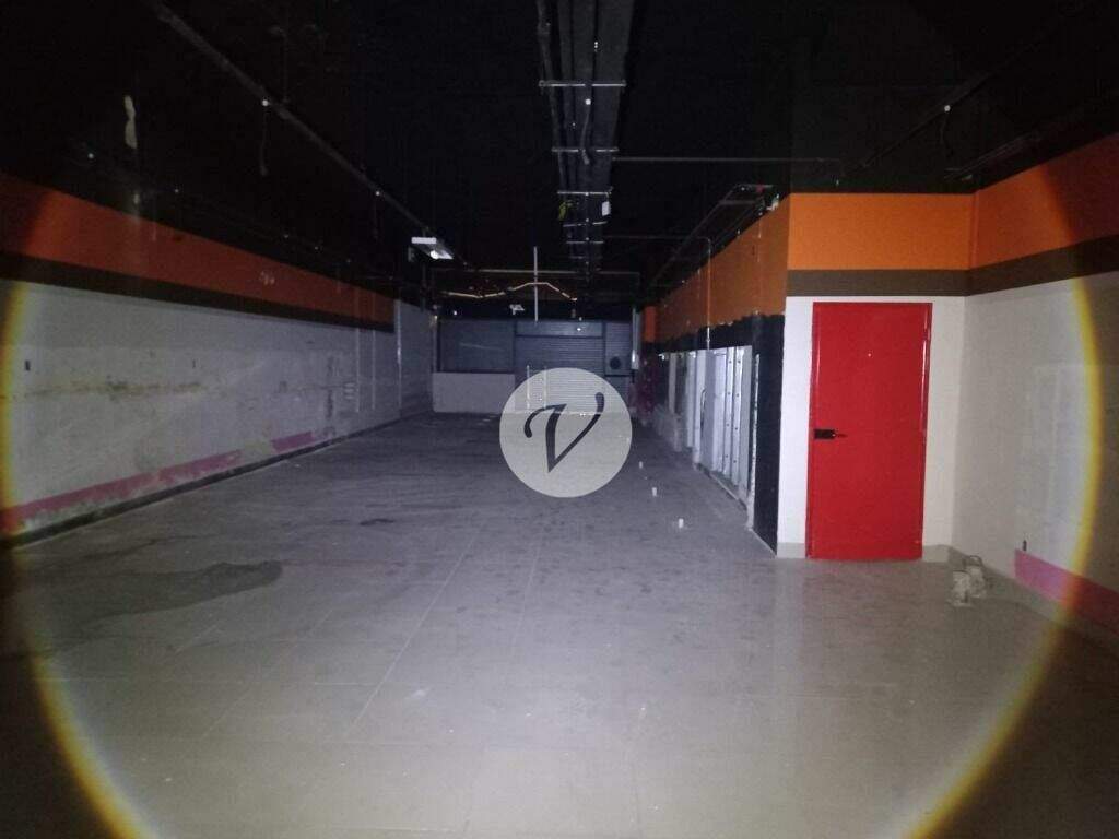 Prédio para aluguel no Centro: 