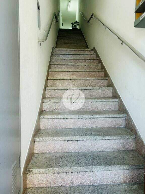 Sala para aluguel no Centro: 