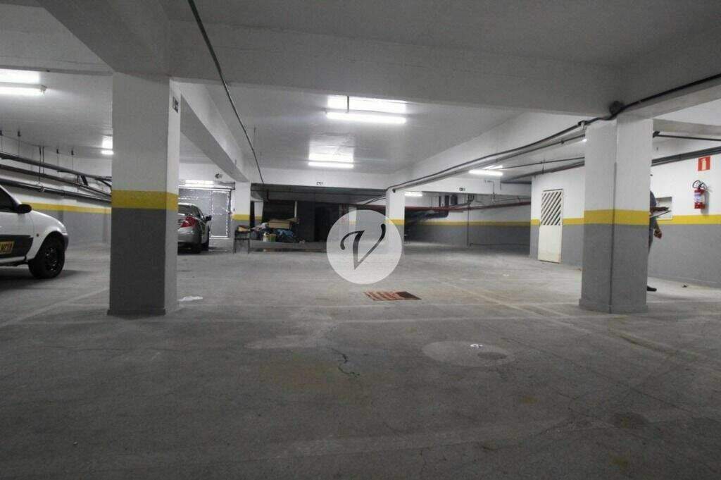 Prédio para aluguel no Centro: 