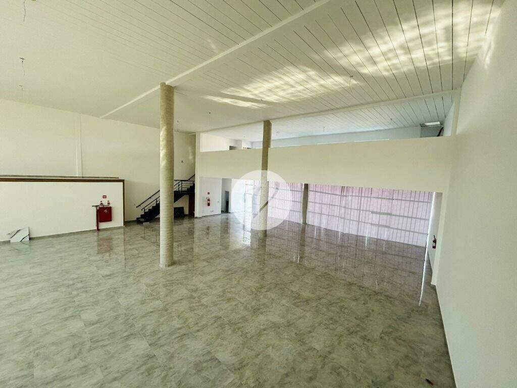 Prédio para aluguel no Jardim do Estádio: 