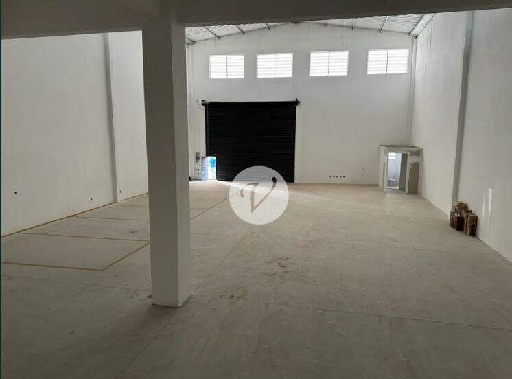 Galpão para aluguel no Utinga: 