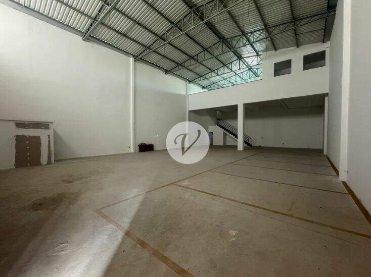 Galpão para aluguel no Utinga: 