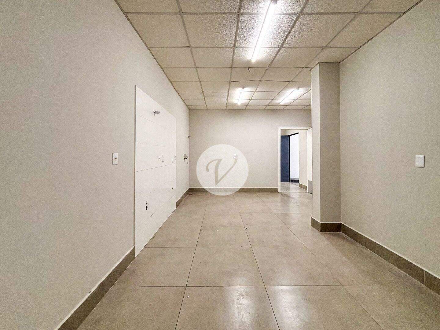 Salão para aluguel no Centro: 
