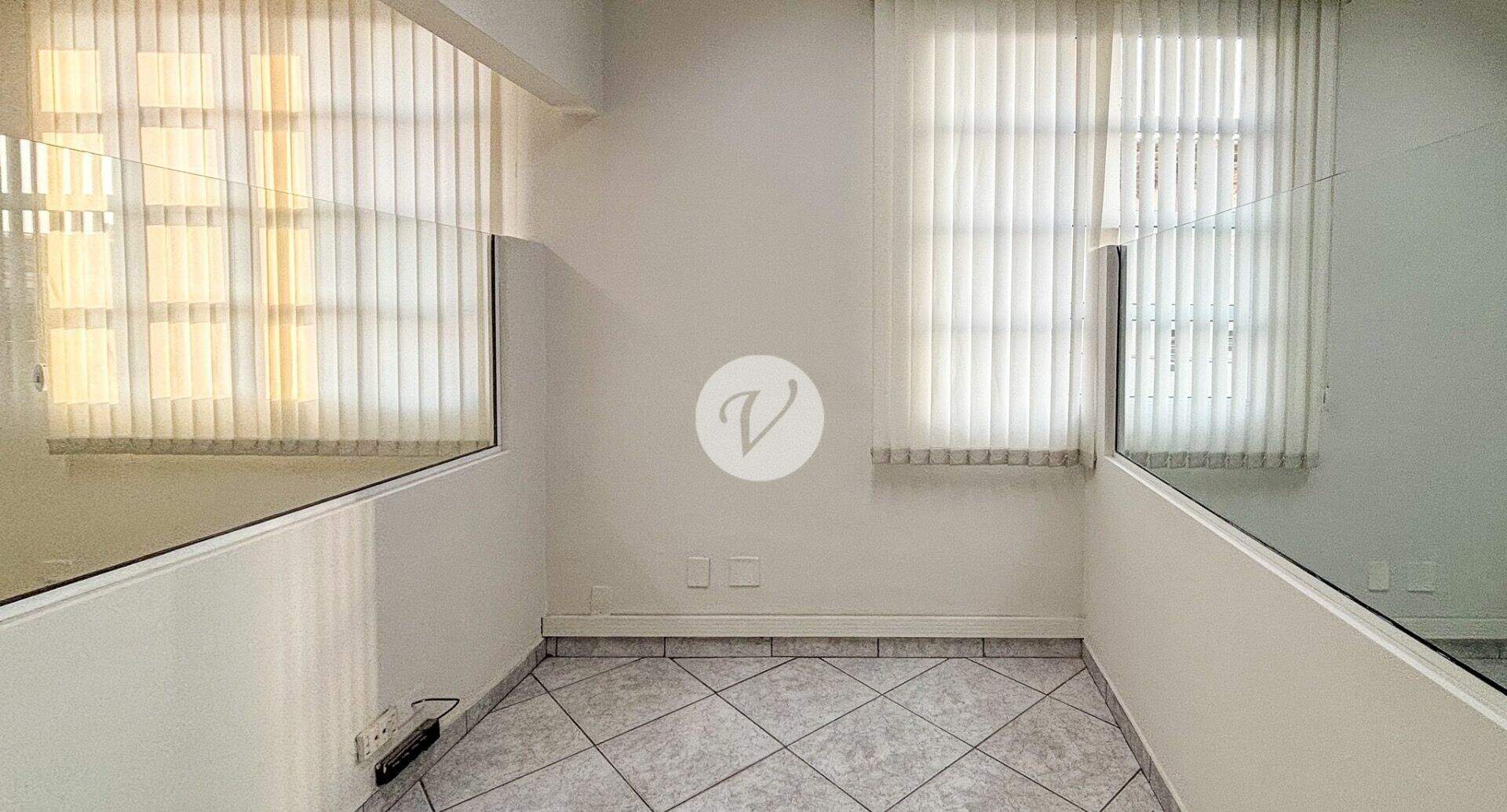 Sala para aluguel no Centro: 