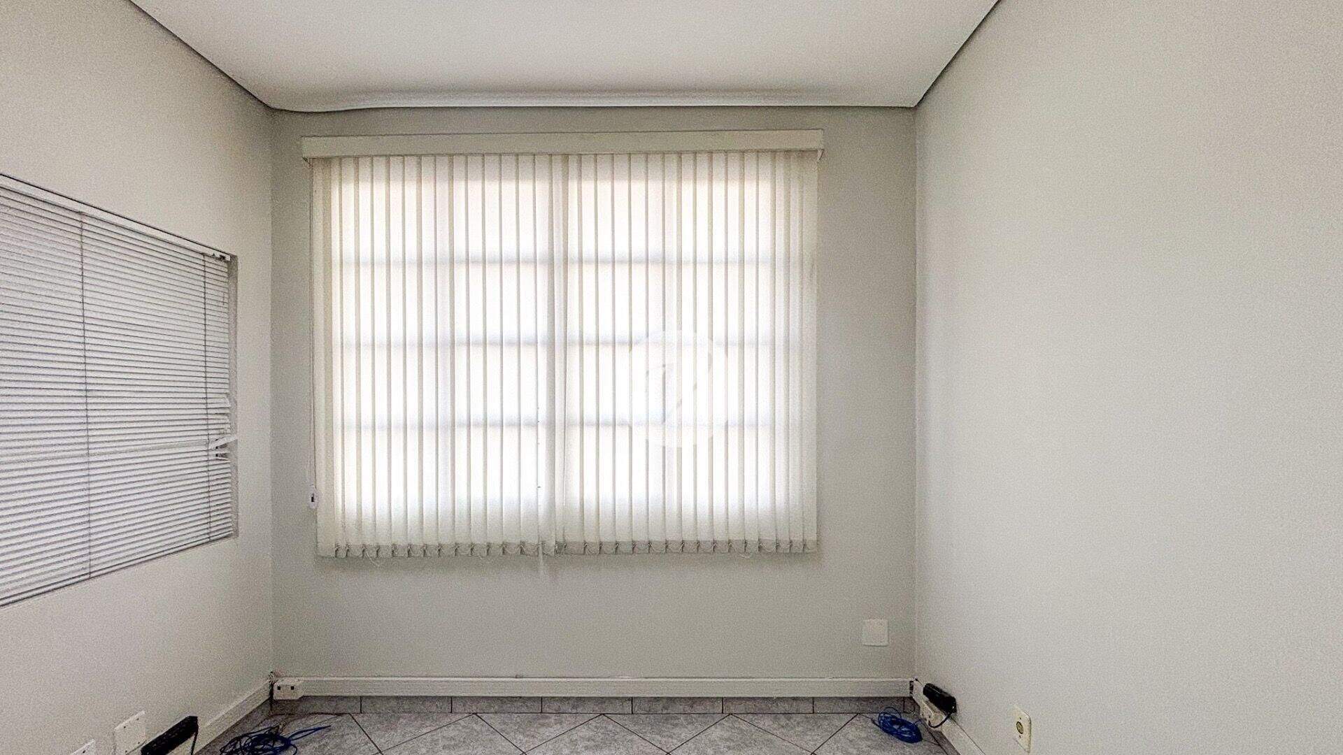 Sala para aluguel no Centro: 