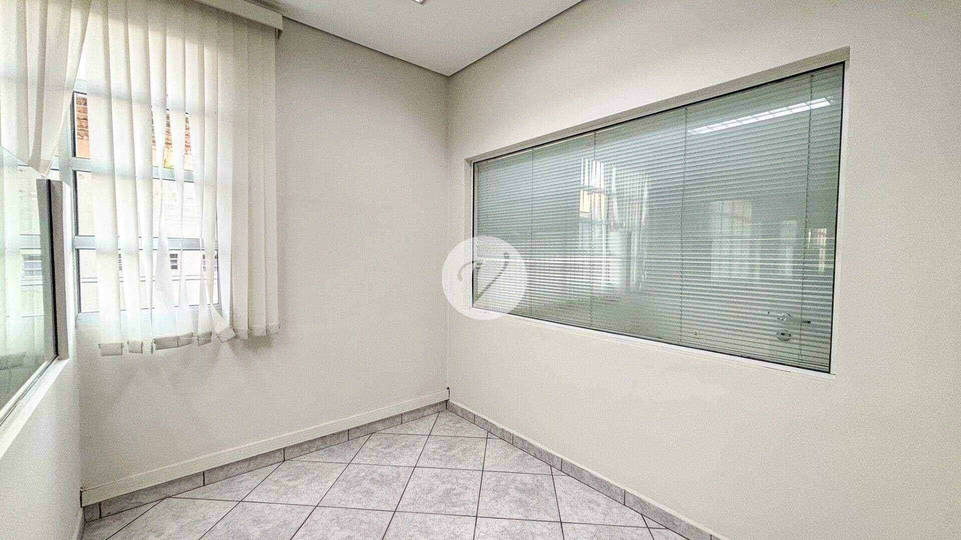 Sala para aluguel no Centro: 