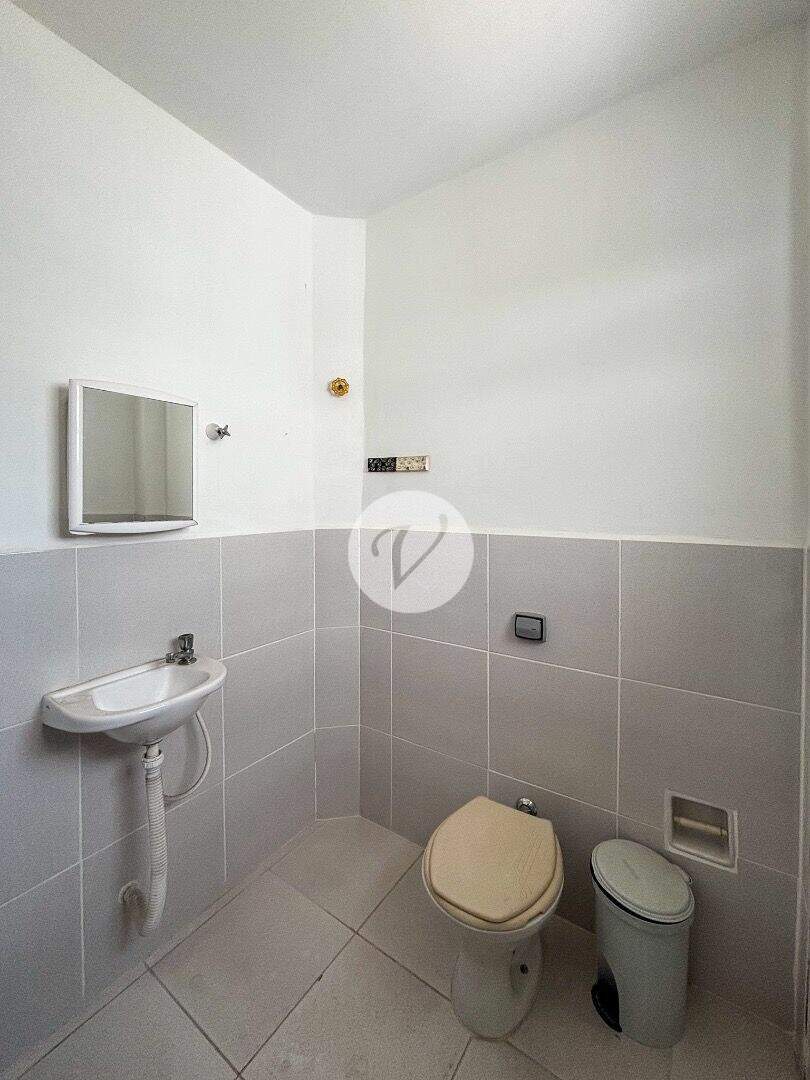 Sala para aluguel no Centro: 