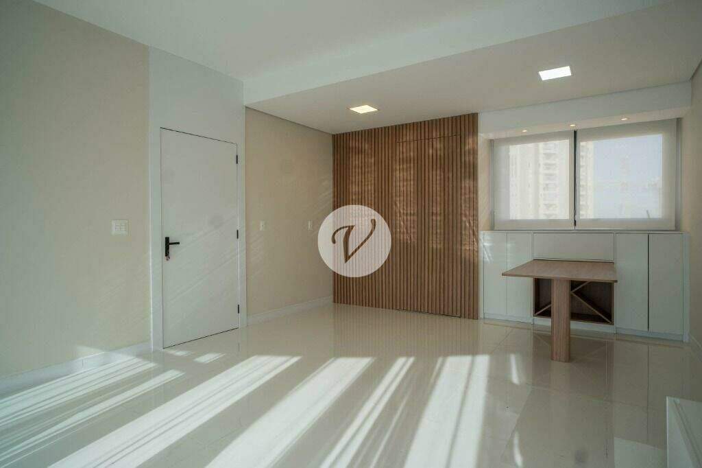 Apartamento para aluguel no Jardim: 
