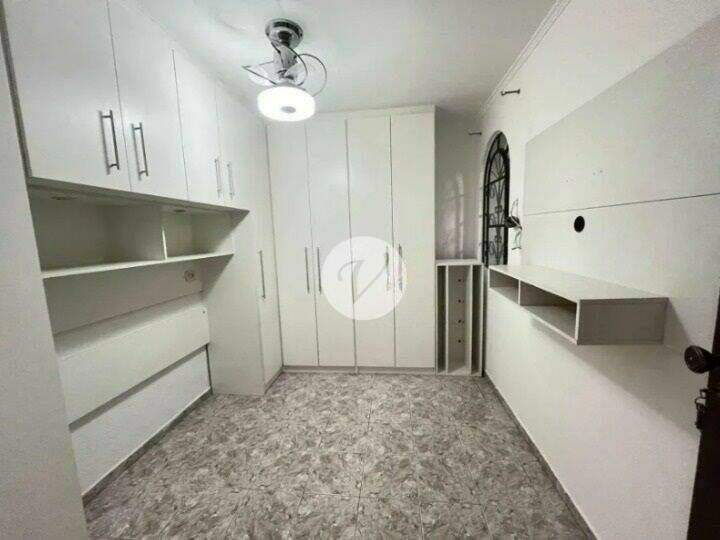 Sobrado para aluguel no Jardim do Estádio: 