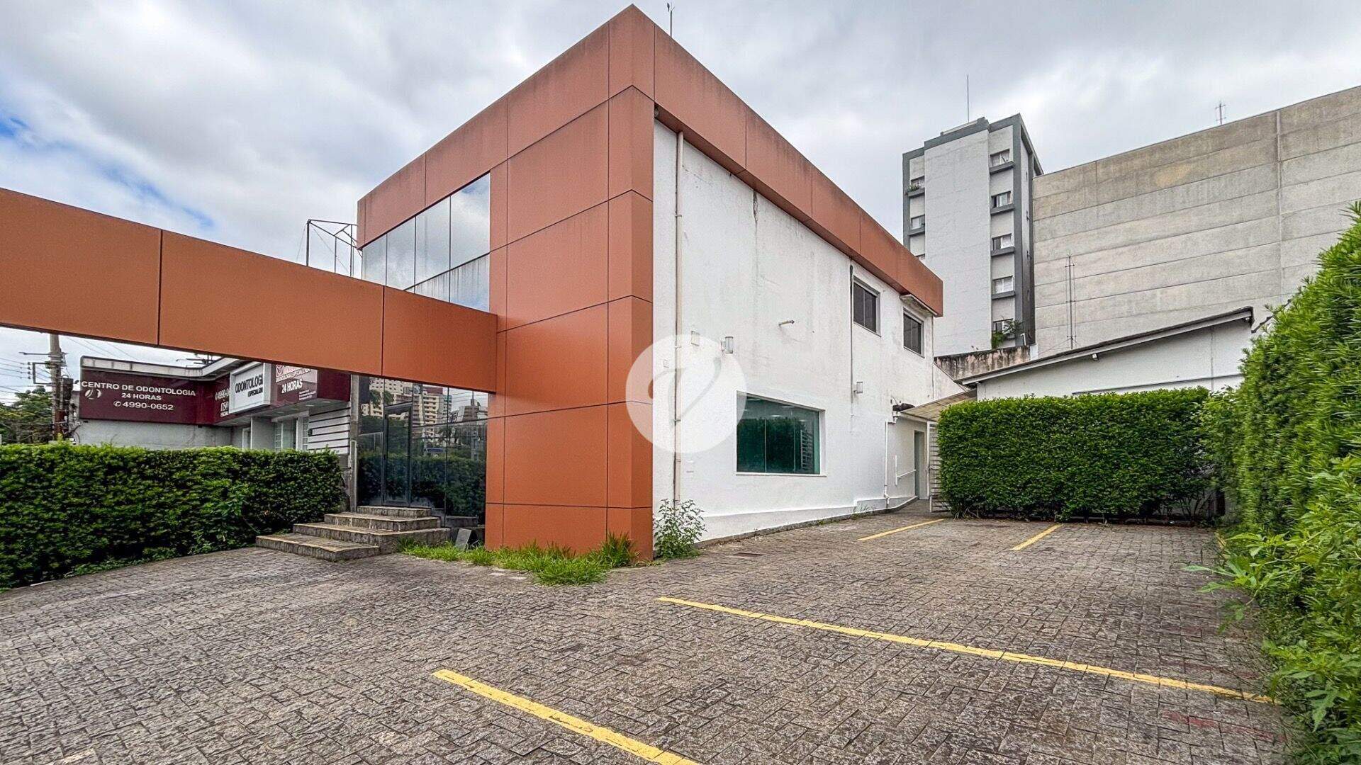 Prédio para aluguel no Centro: 