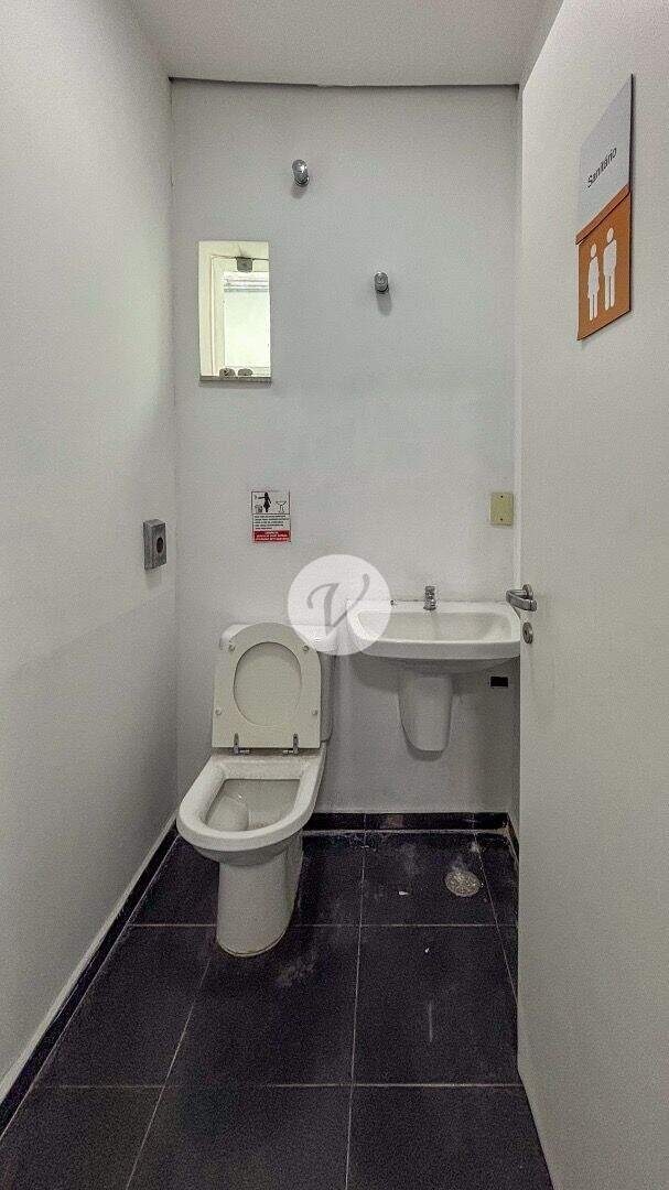 Prédio para aluguel no Centro: 