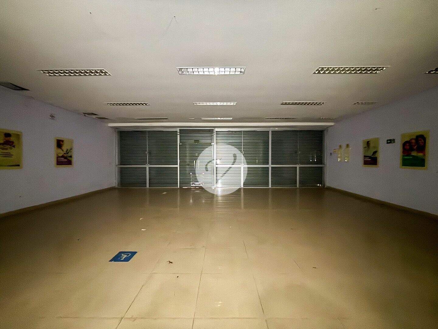 Salão para aluguel no Jardim Ana Maria: 