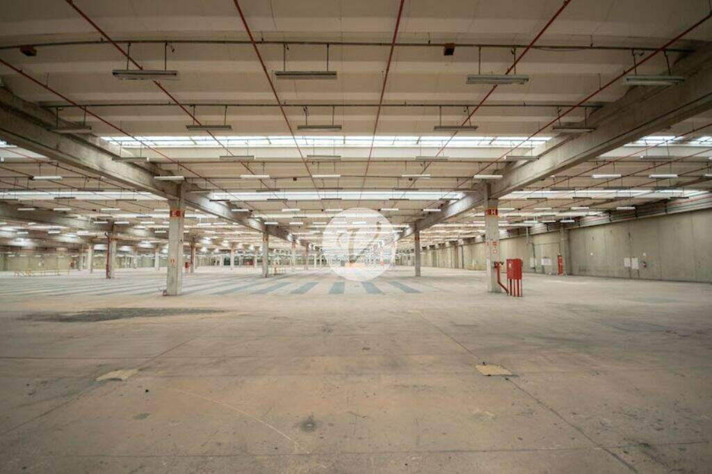 Galpão para aluguel no Tamboré: 