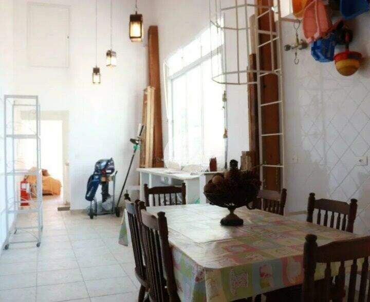 Prédio para aluguel no Centro: 