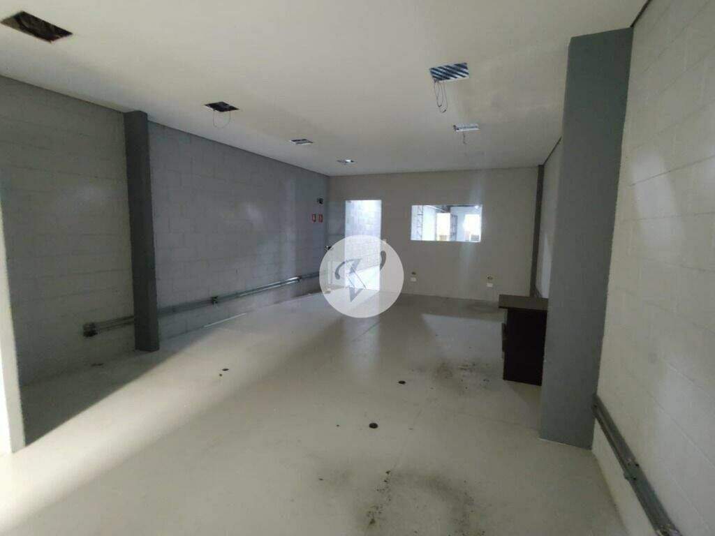 Galpão para aluguel no Vila Caminho do Mar: 