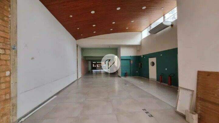 Salão para aluguel no Jardim: 