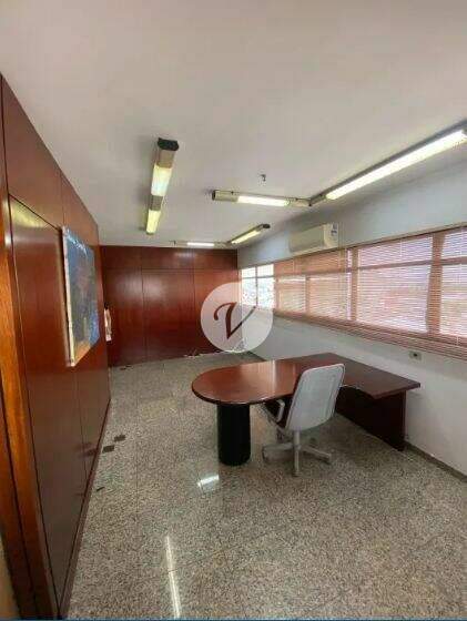 Sala para aluguel no Centro: 