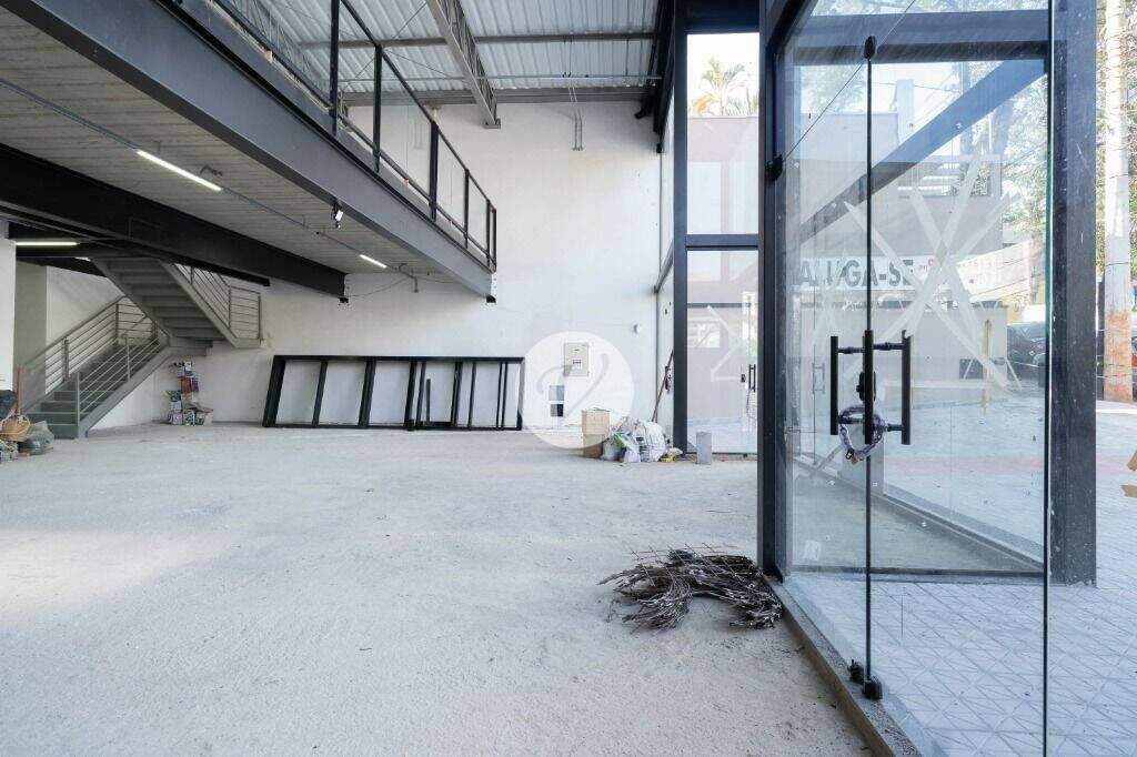 Salão para aluguel no Vila Santa Teresa: 