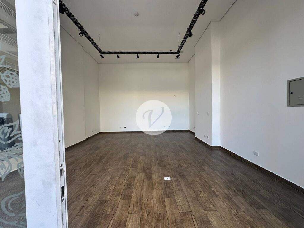 Salão para aluguel no Jardim Três Marias: 