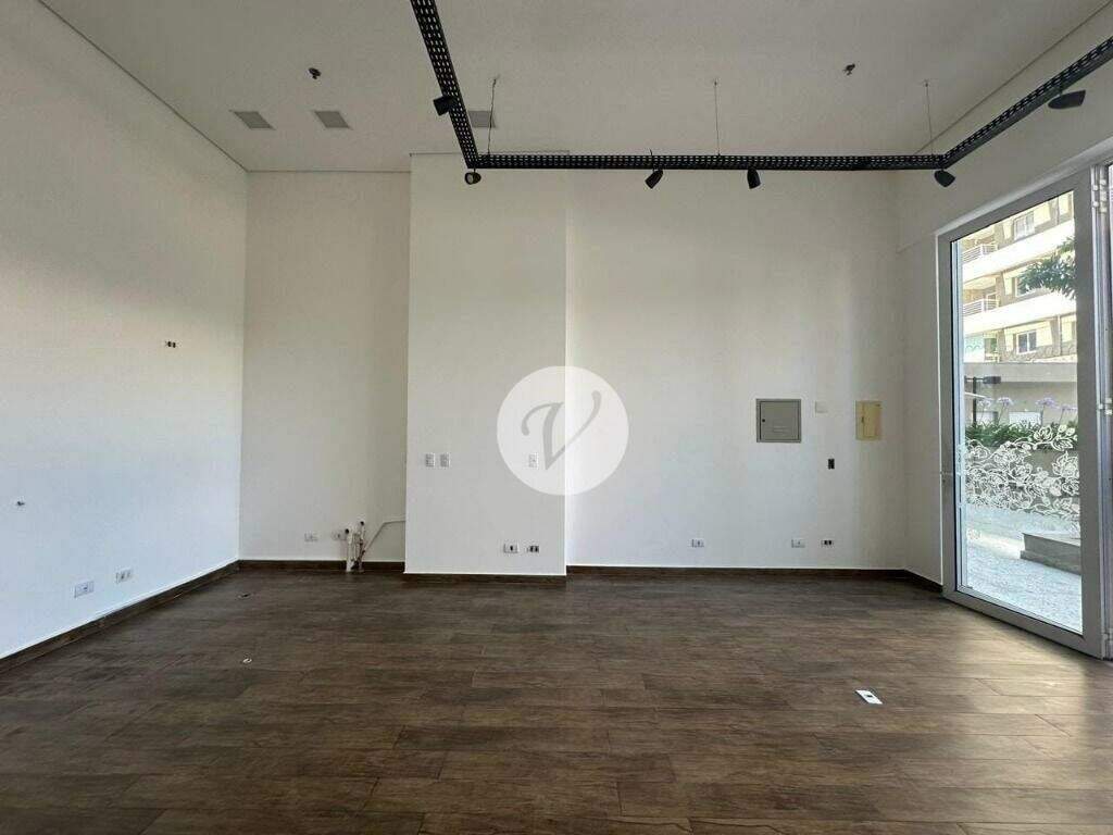 Salão para aluguel no Jardim Três Marias: 