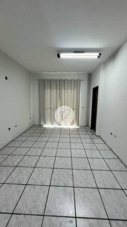 Salão para aluguel no Jardim Las Vegas: 