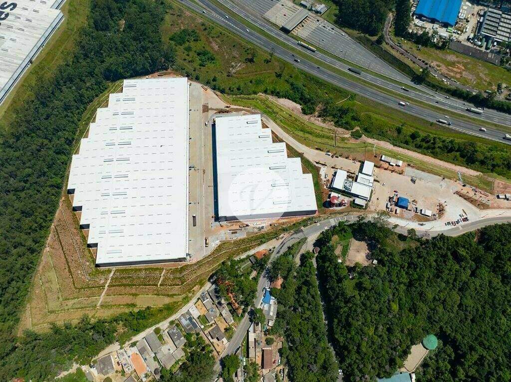 Galpão para aluguel no Batistini: 