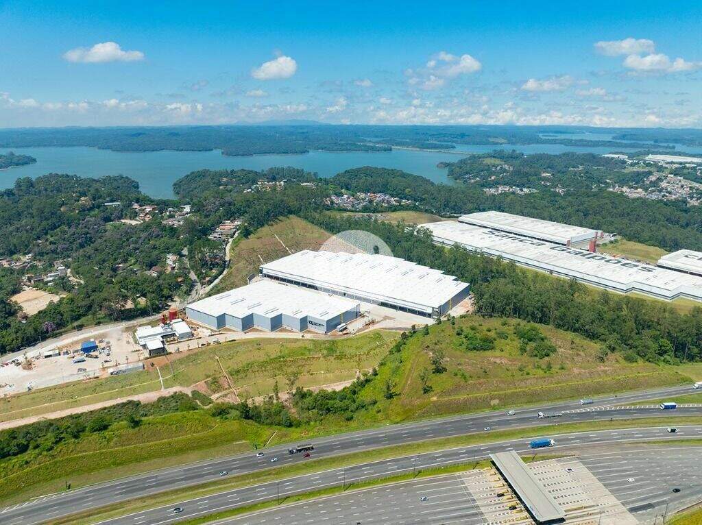 Galpão para aluguel no Batistini: 