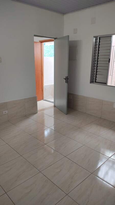 Casa para aluguel no Vila Eldízia: 