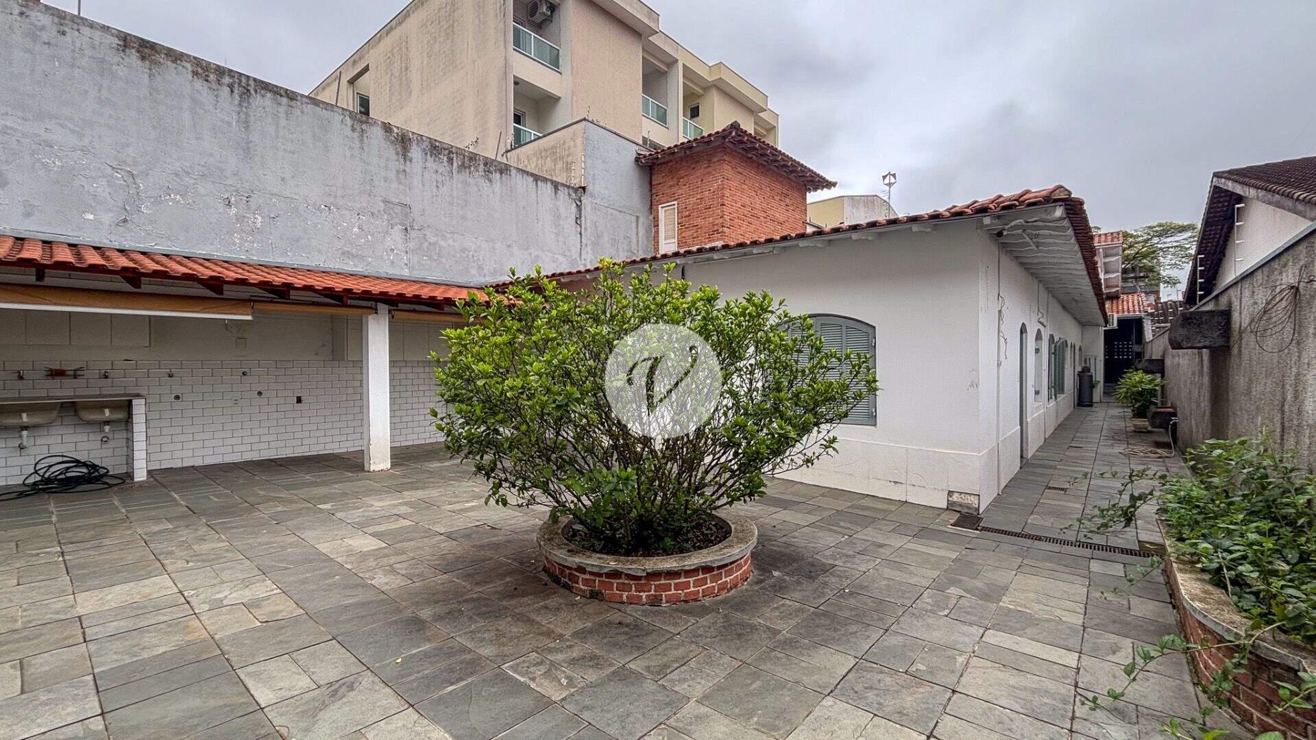 Casa à venda no Jardim: 