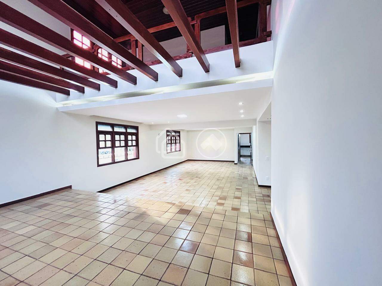 Casa para aluguel no Santa Tereza: 