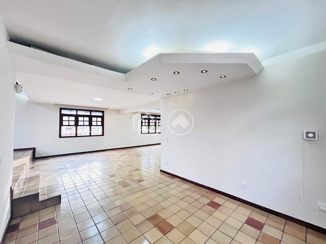 Casa para aluguel no Santa Tereza: 