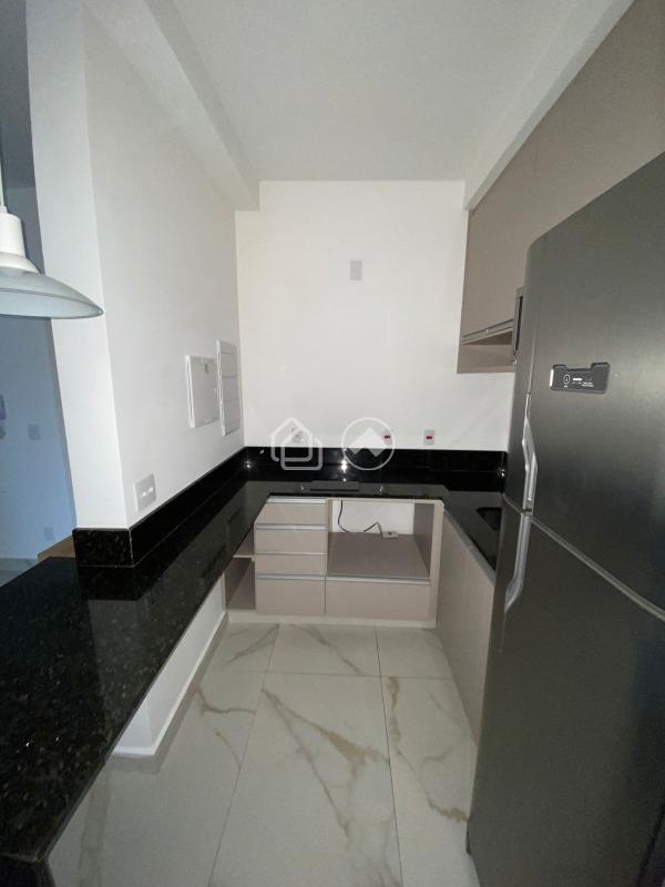 Apartamento para aluguel no Estoril: 
