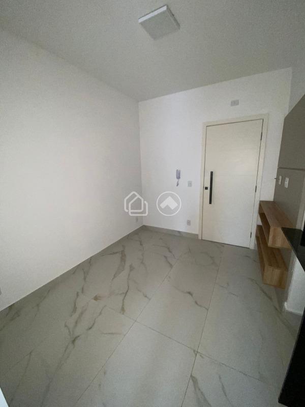 Apartamento para aluguel no Estoril: 