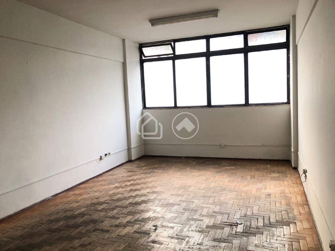 Sala para aluguel no Centro: 