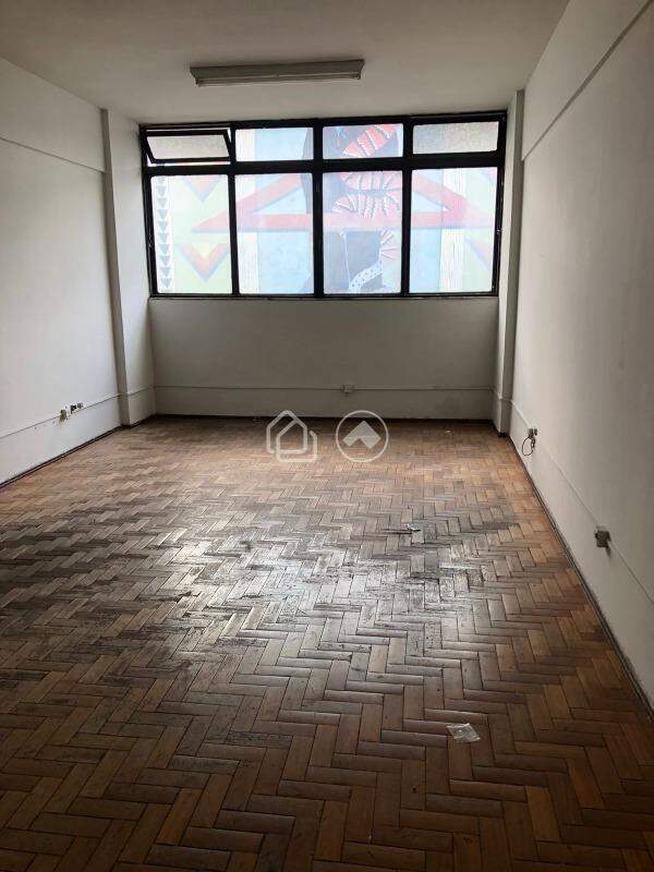 Sala para aluguel no Centro: 