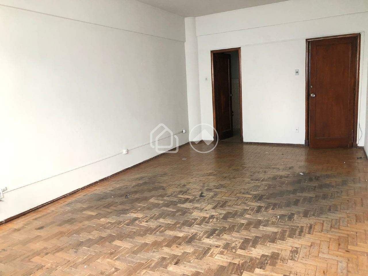 Sala para aluguel no Centro: 