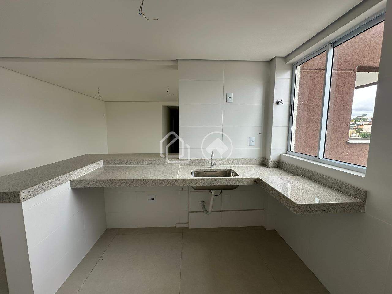 Cobertura à venda no Padre Eustáquio: 