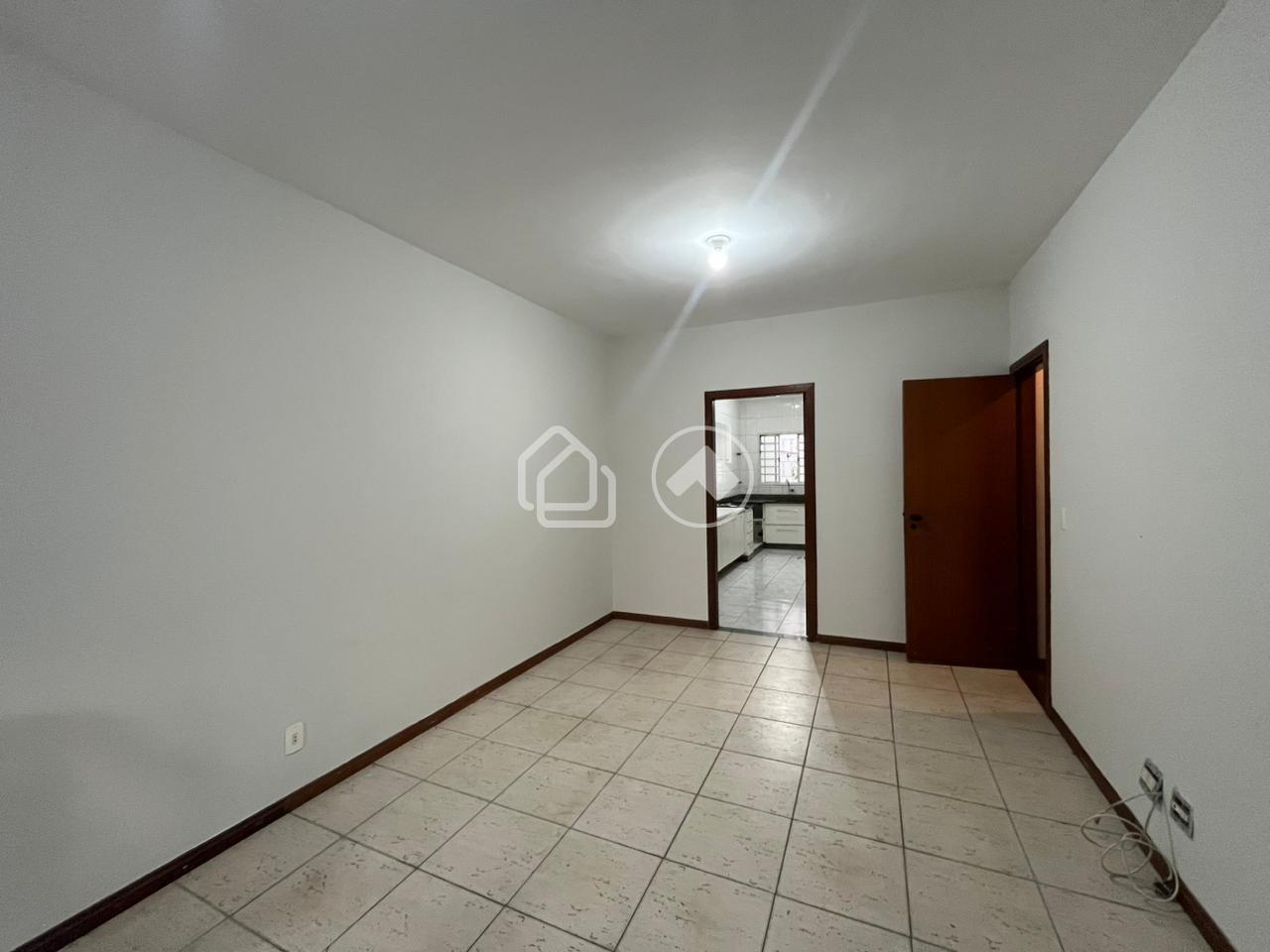 Casa à venda no Buritis: 