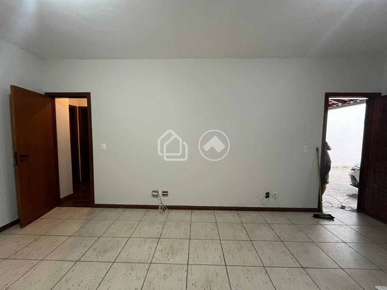 Casa à venda no Buritis: 