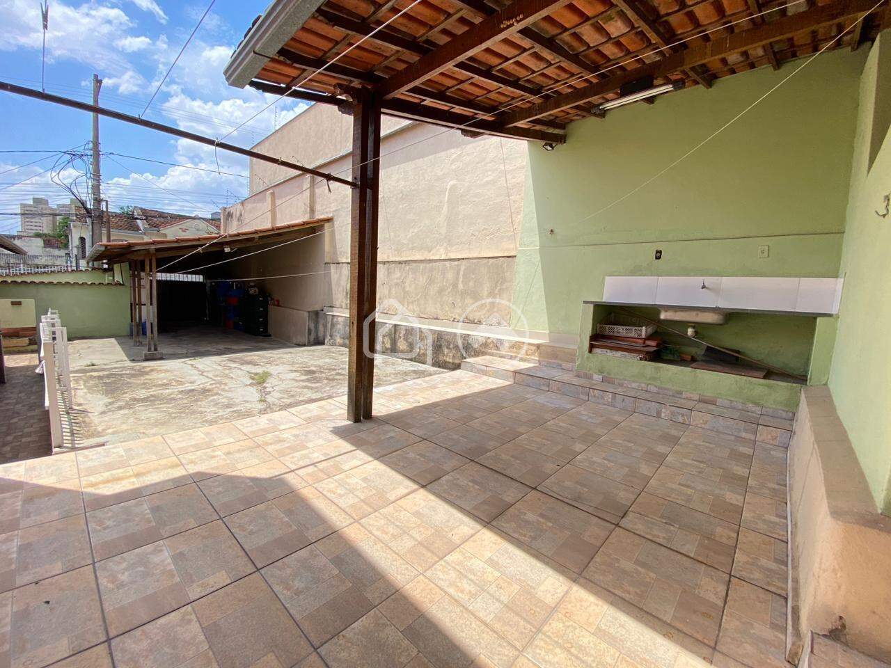 Casa à venda no Carlos Prates: 